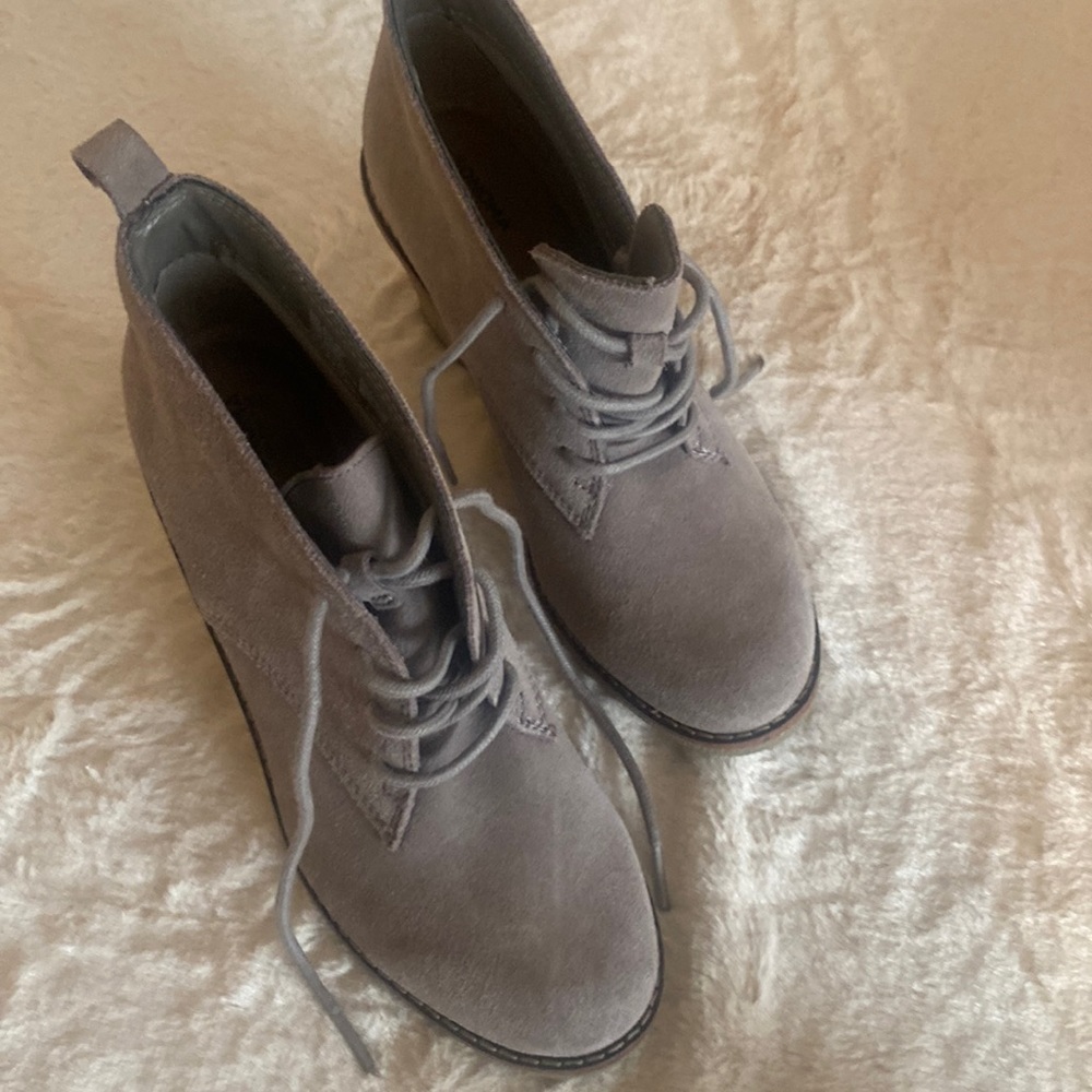 SANOMA size 8.5 wedge heel booties never worn
